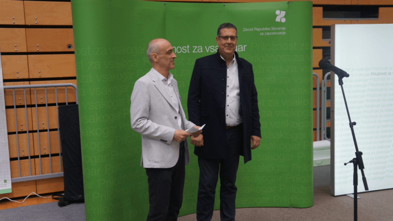 Vladimir Popovič, vodja OS Koper, in Aleš Bržan, župan Mestne občine Koper na Čezmejnem sejmu zaposlitveno-kariernih priložnosti