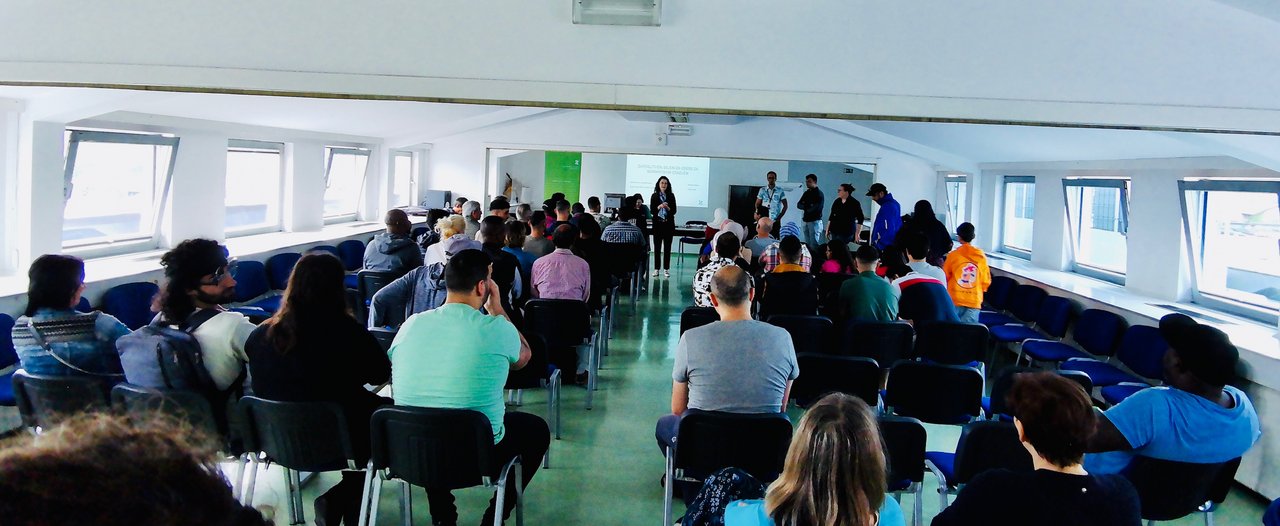 Zaposlitveni sejem ljubljanske območne službe in Urada Vlade RS za oskrbo in integracijo migrantov Zaposlitveni sejem ljubljanske območne službe in Urada Vlade RS za oskrbo in integracijo migrantov