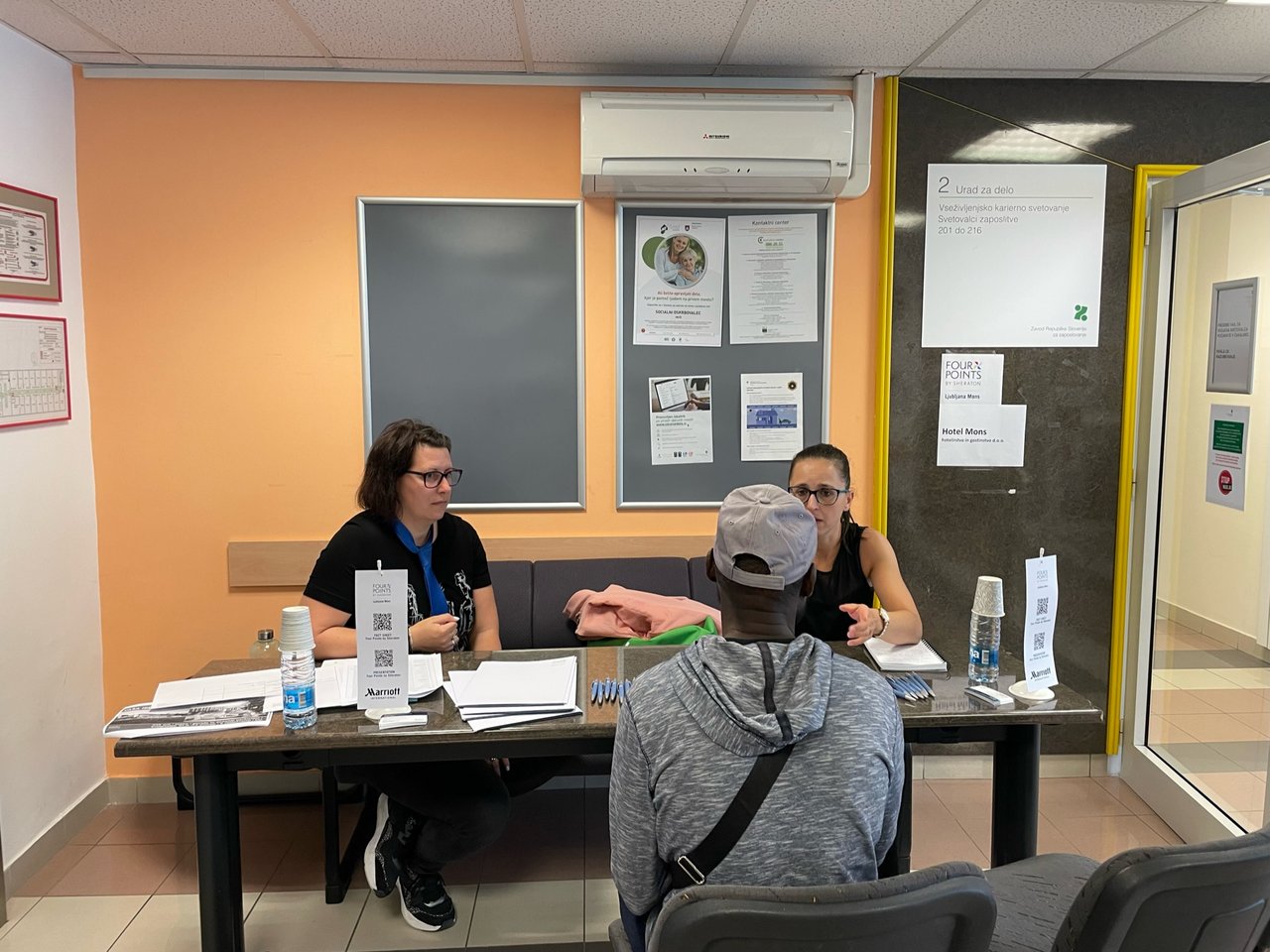 Zaposlitveni sejem ljubljanske območne službe in Urada Vlade RS za oskrbo in integracijo migrantov Zaposlitveni sejem ljubljanske območne službe in Urada Vlade RS za oskrbo in integracijo migrantov