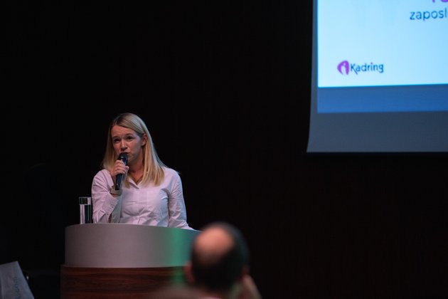 Nina Potočnik, Kadring, med predstavitvijo na dogodku o uporabi ESCO-kompetenc, Ljubljana, 16. oktobra 2025, Fantastični prostori.