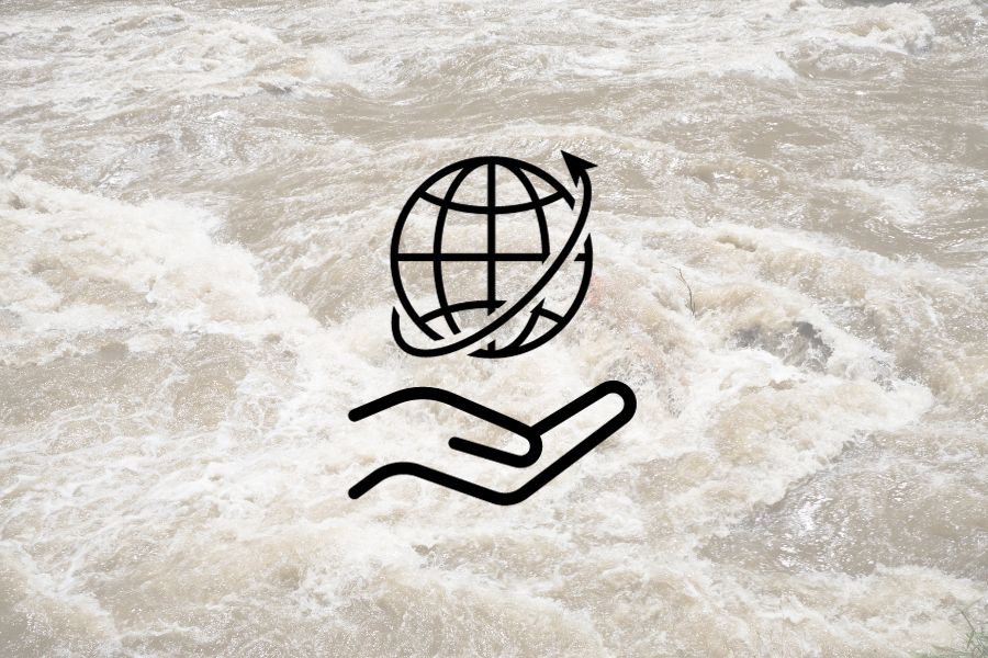 Zaposlovanje tujih delavcev za odpravo posledic poplav in plazov, simbolična slika