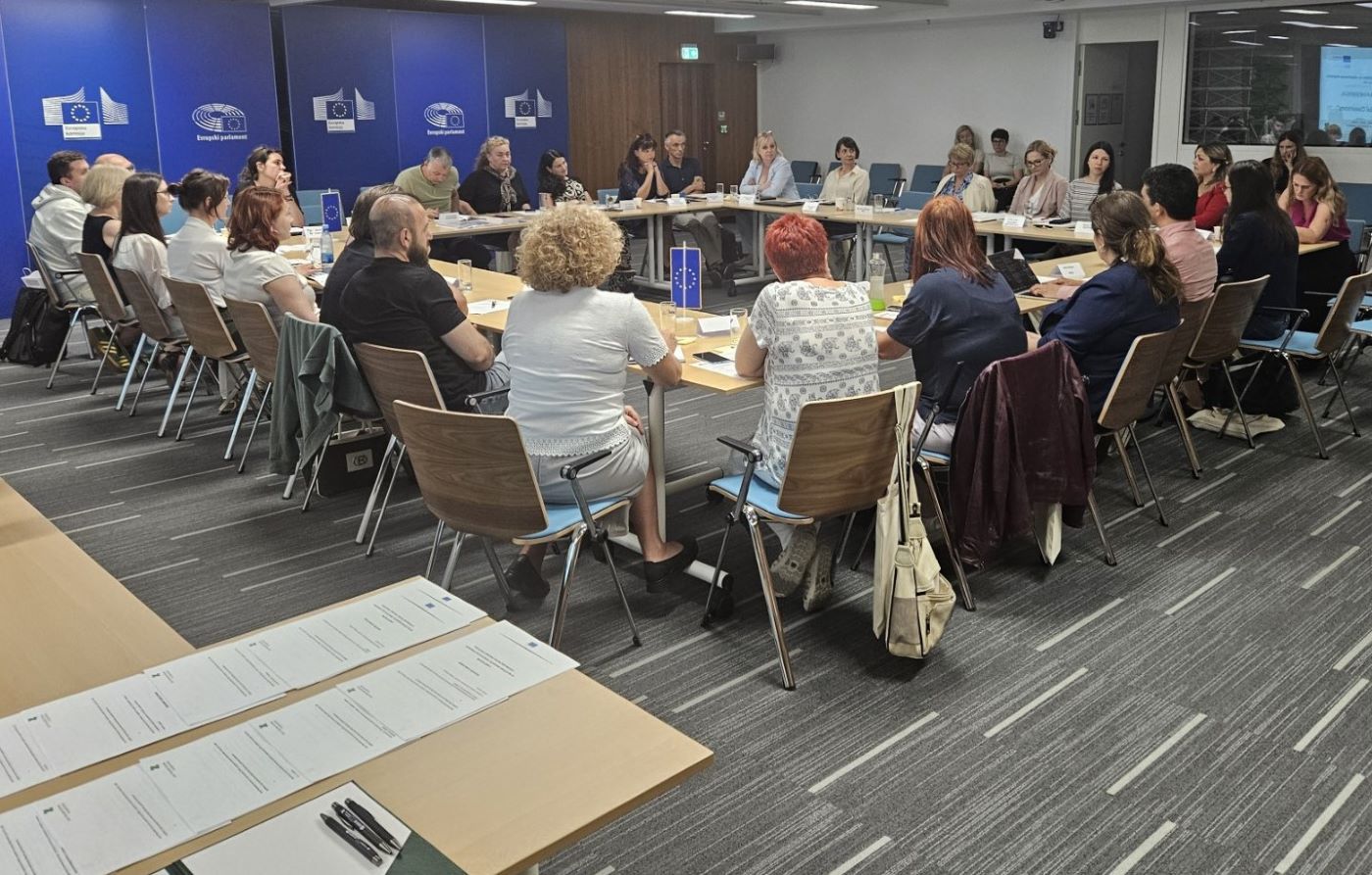 Udeleženci na nacionalni konferenci mreže Global Classroom, v okviru projekta LabourInt-III, Ljubljana, Hiša EU, 3. 6. 2025