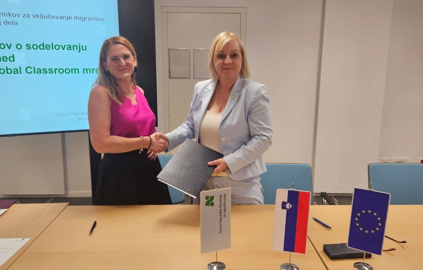 Podpis partnerskega dogovora o sodelovanju na nacionalni konferenci mreže Global Classroom, v okviru projekta LabourInt-III, Ljubljana, Hiša EU, 3. 6. 2025